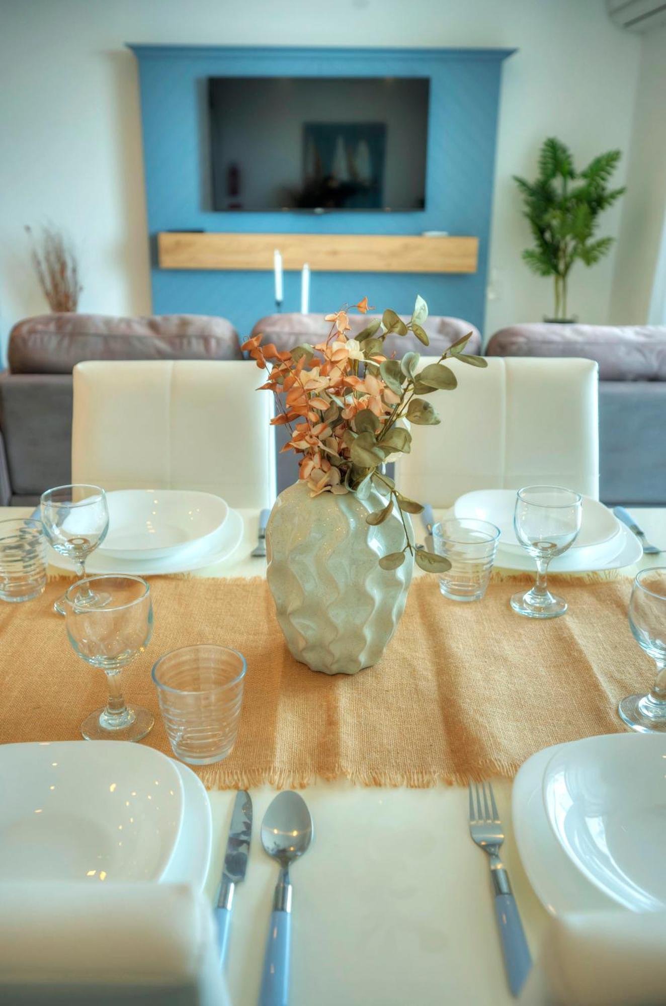 Apartment Modern, Large 3bedroom, Spectacular Views Goslm-9 Sliema