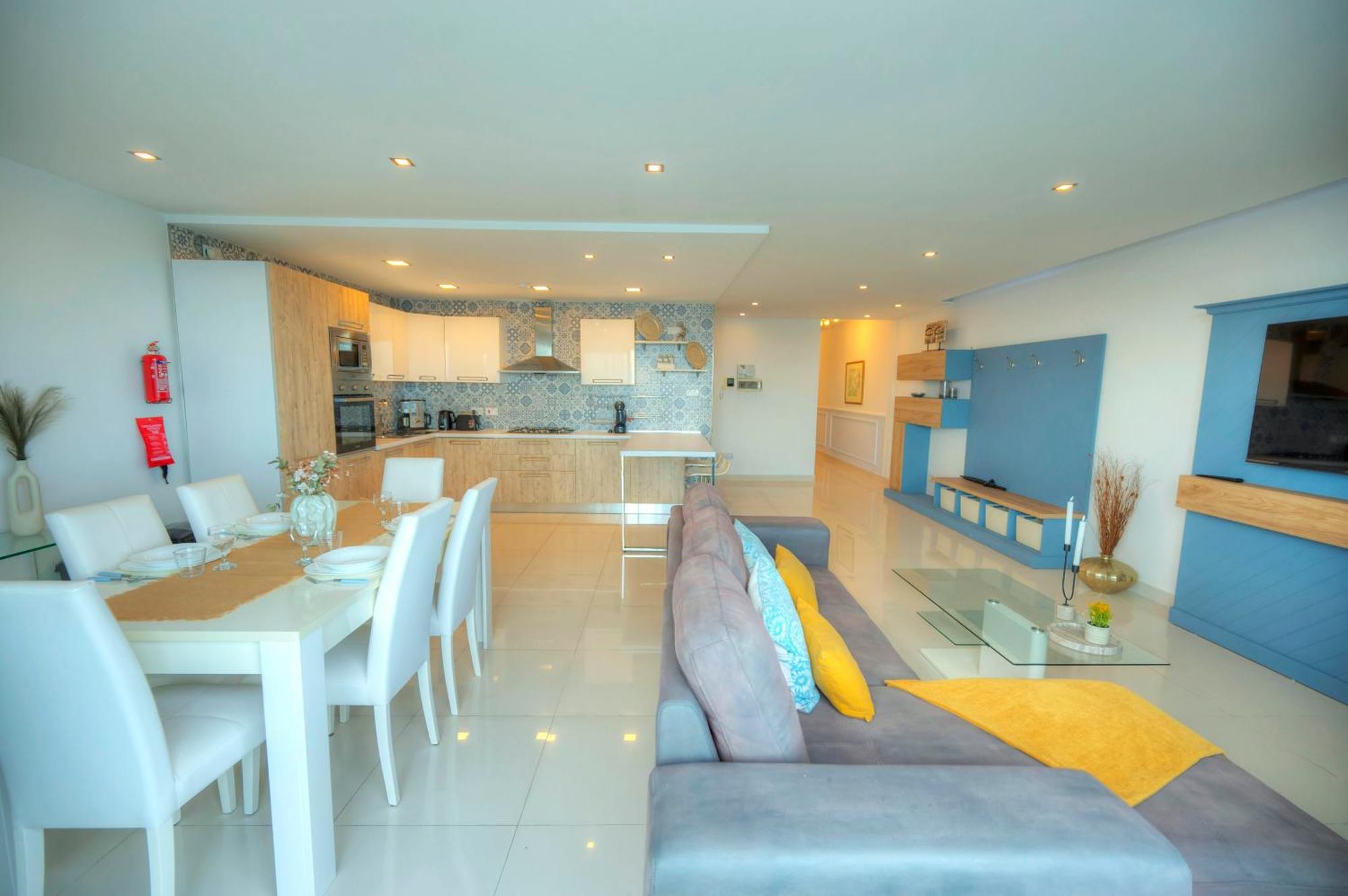 Modern, Large 3bedroom, Spectacular Views Goslm-9 Apartment