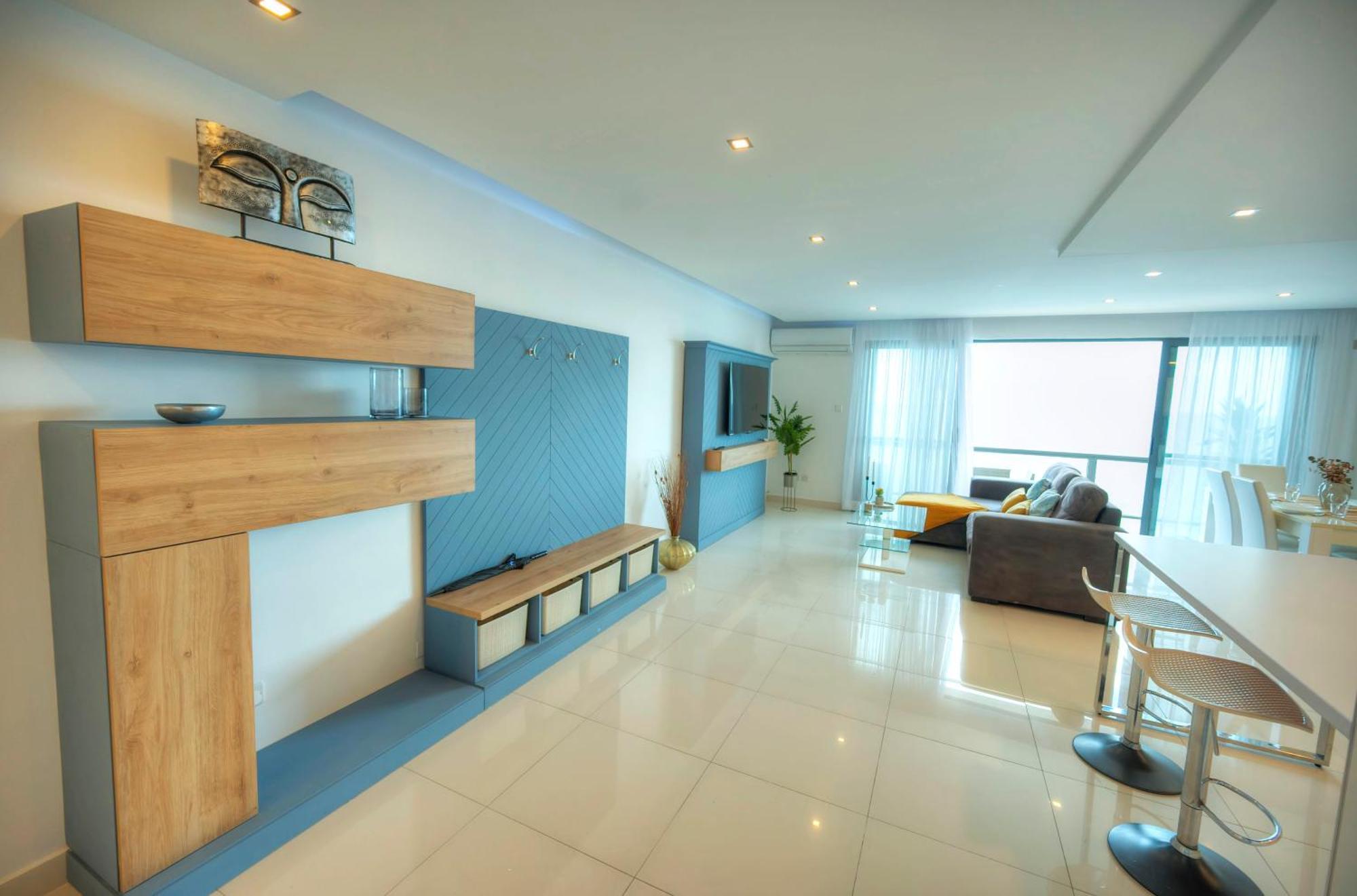 Modern, Large 3bedroom, Spectacular Views Goslm-9