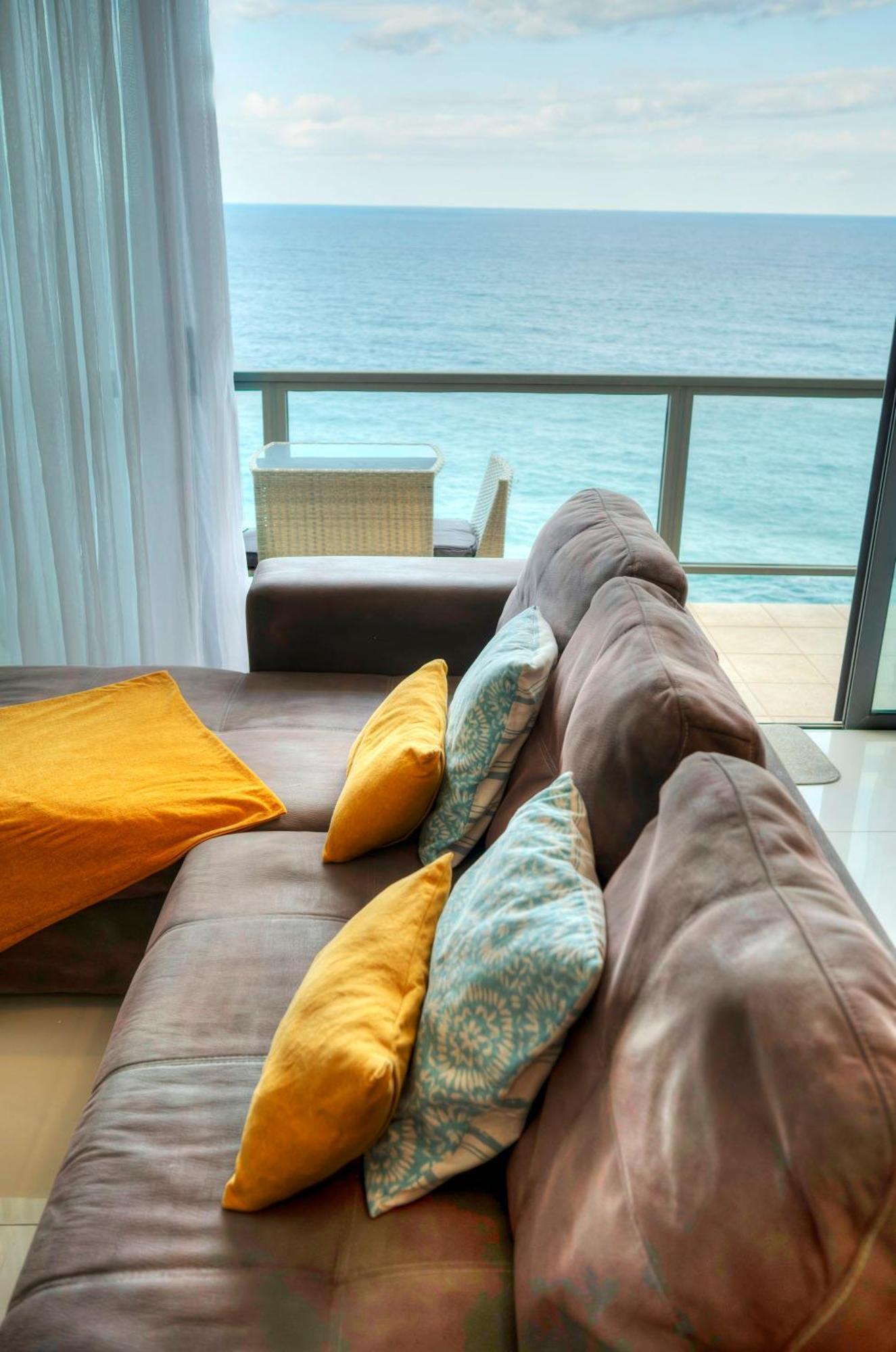 Modern, Large 3bedroom, Spectacular Views Goslm-9 * Sliema