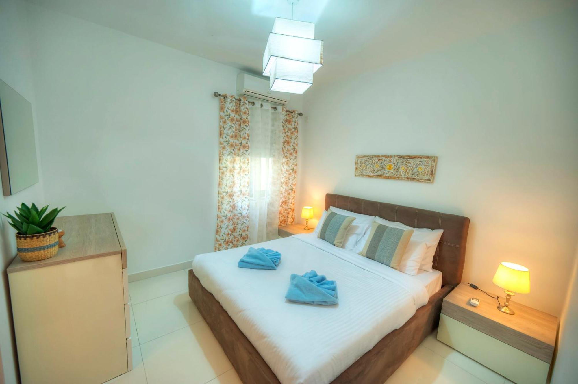 Modern, Large 3bedroom, Spectacular Views Goslm-9 Apartment *